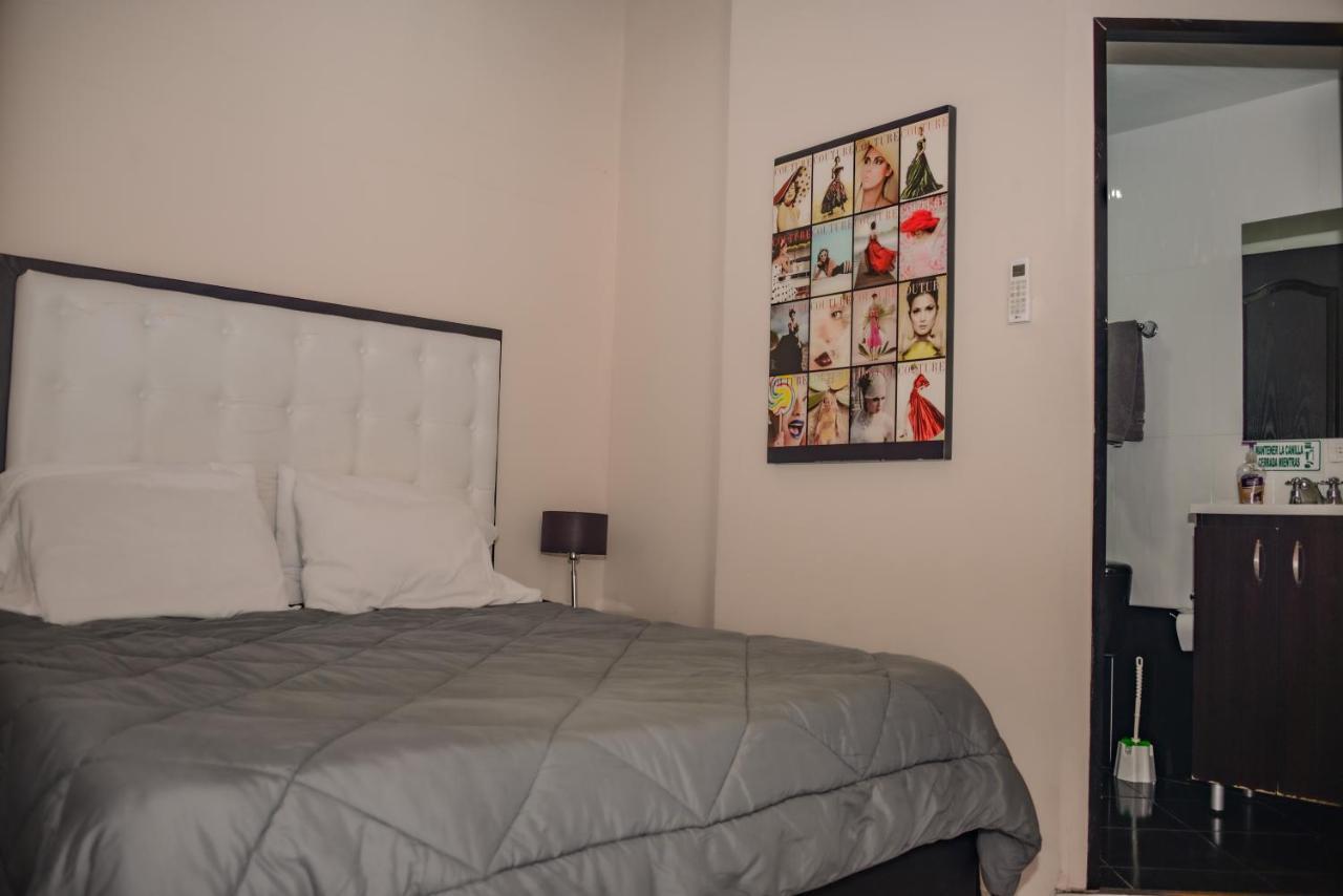 Poblado Brownstone Apartment Меделин Екстериор снимка