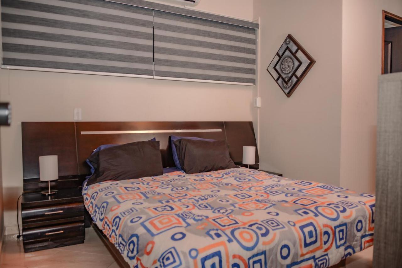 Poblado Brownstone Apartment Меделин Екстериор снимка