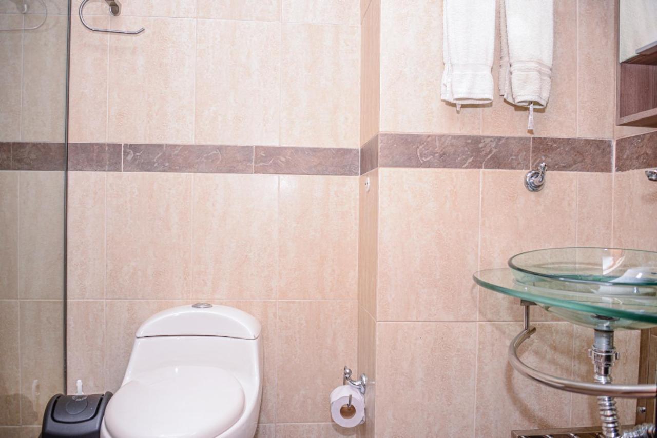 Poblado Brownstone Apartment Меделин Екстериор снимка