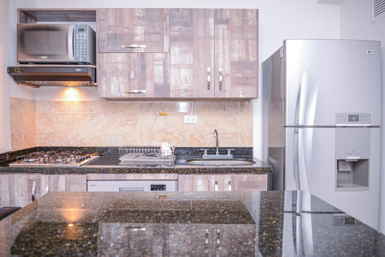 Poblado Brownstone Apartment Меделин Екстериор снимка