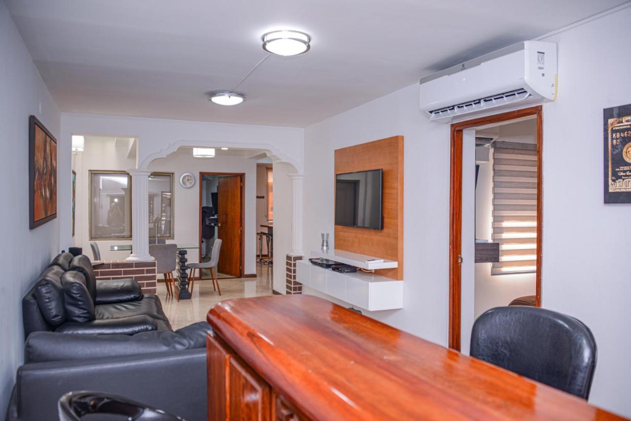 Poblado Brownstone Apartment Меделин Екстериор снимка