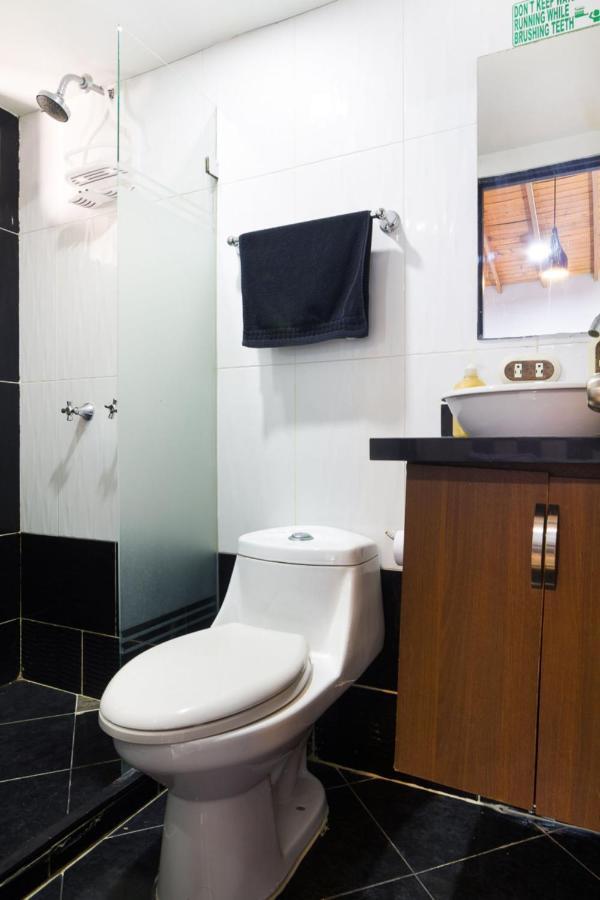 Poblado Brownstone Apartment Меделин Екстериор снимка